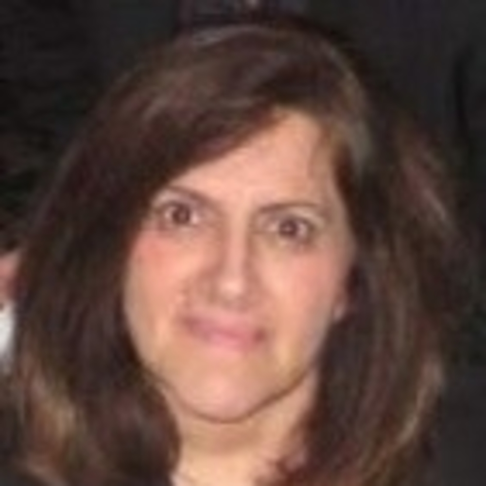 Meet your Posher, Carmela